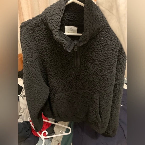 American Eagle  1/2 zip up - Picture 1 of 3